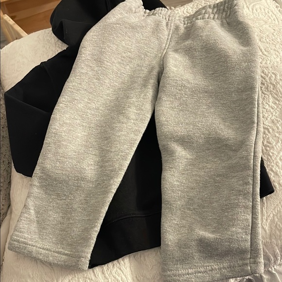NFL Saints Kids Hoodie and Sweatpants - Picture 8 of 8